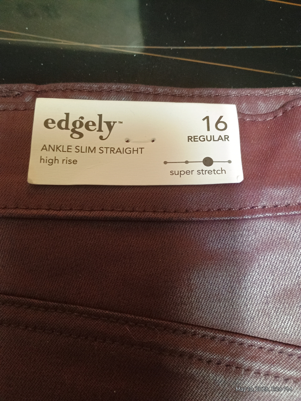 edgely Ankle Slim Straight High Rise Pants in Wine